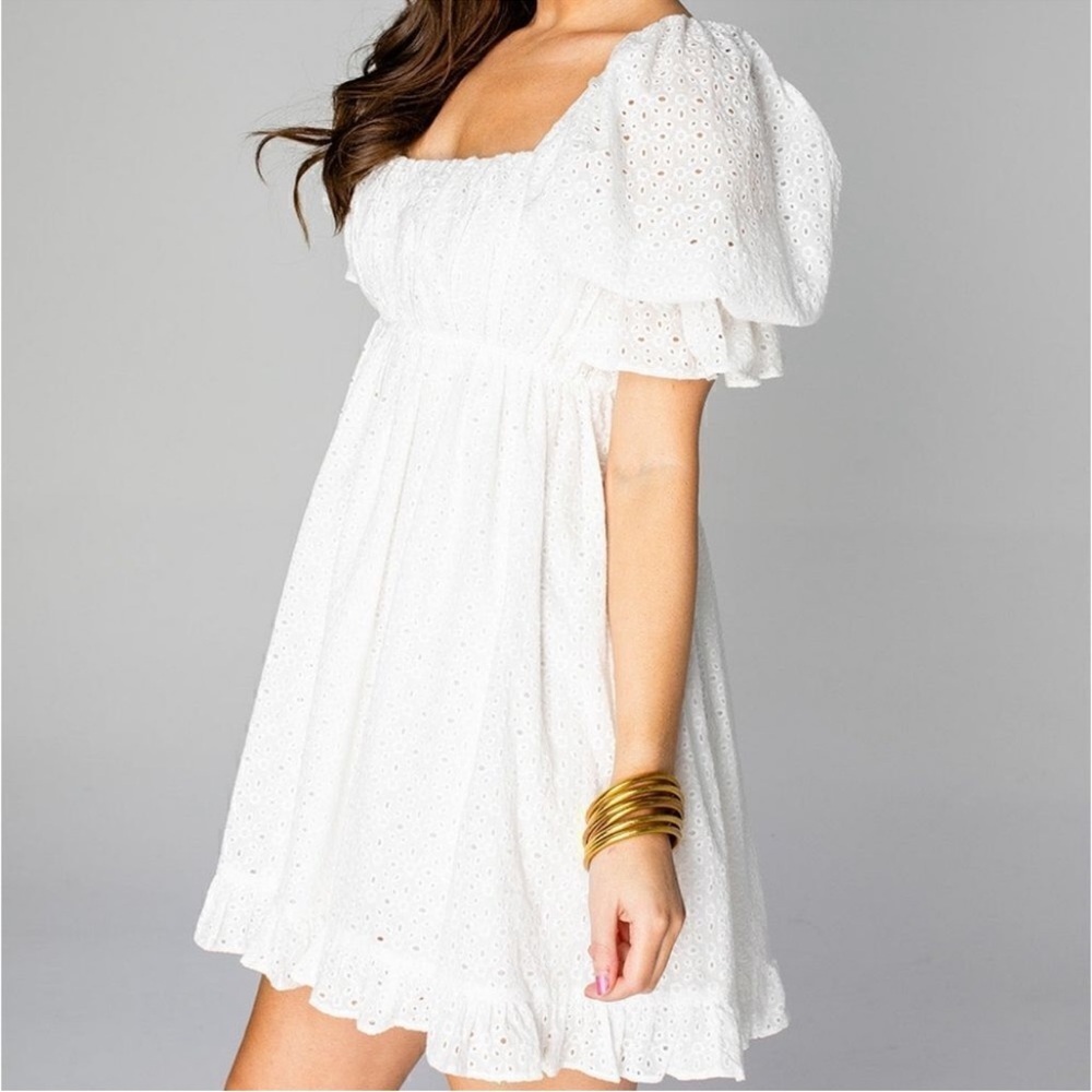 Buddy Love Valentina White Eyelet Puff Sleeve Mini Dress Size Small - Picture 2 of 12